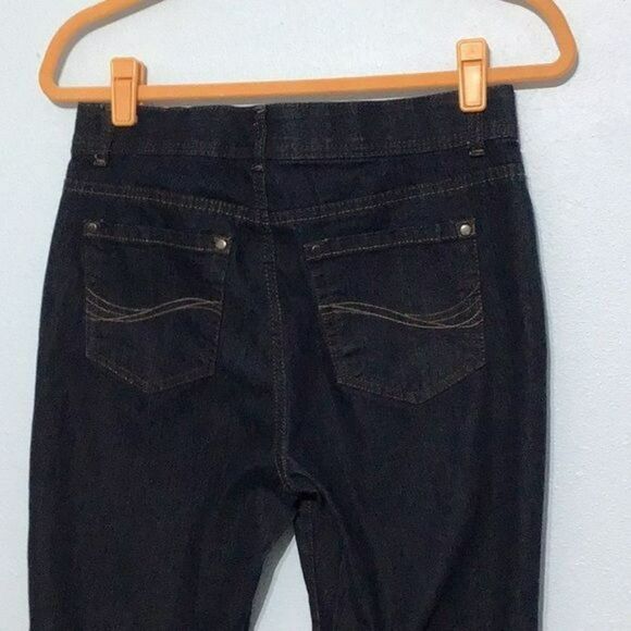 Charter Club Classic Blue Jeans | Size 4 Comfort Waist - Picture 7 of 11